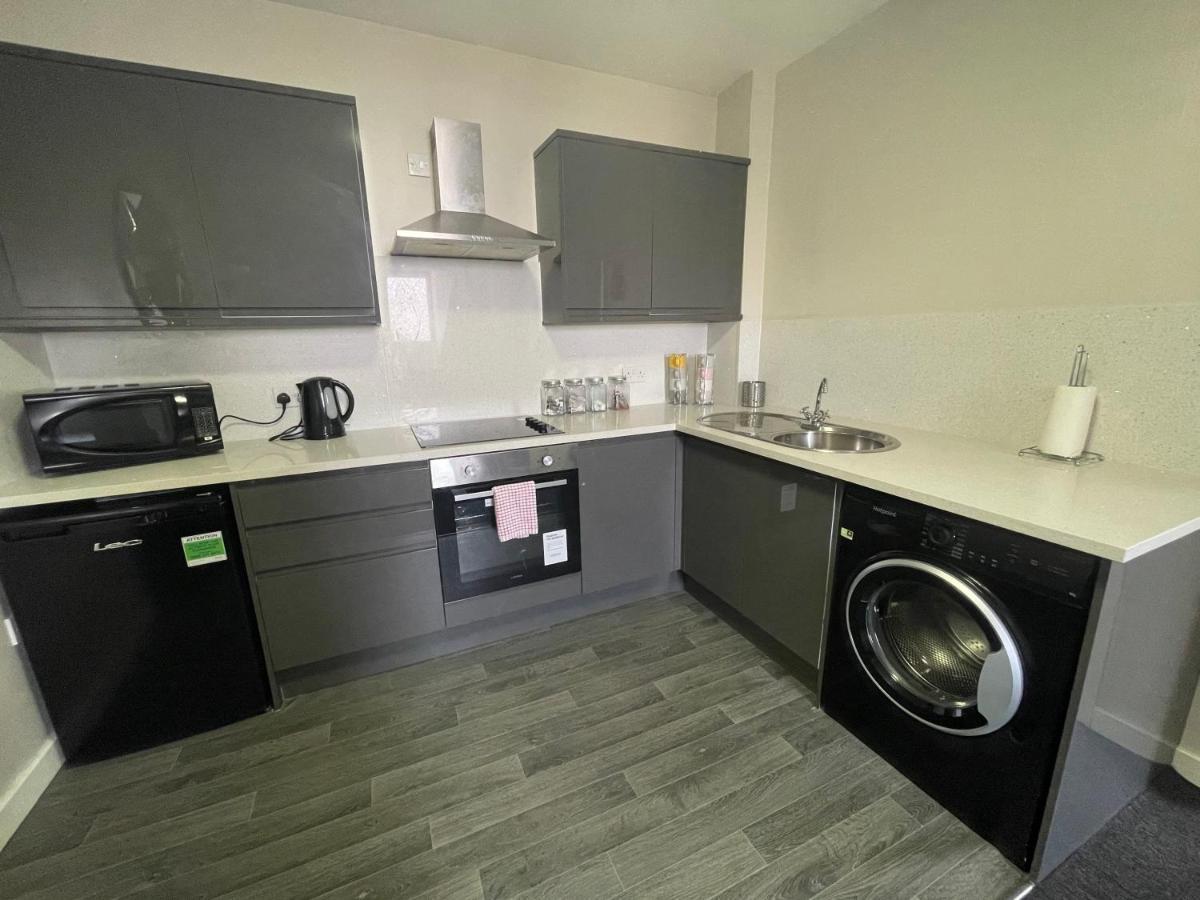Mays - 102 Mill Street, Free Parking, 2 Minute Walk To Baltic Market And Centre - Sleep 1-10 Guests Aparthotel 3*