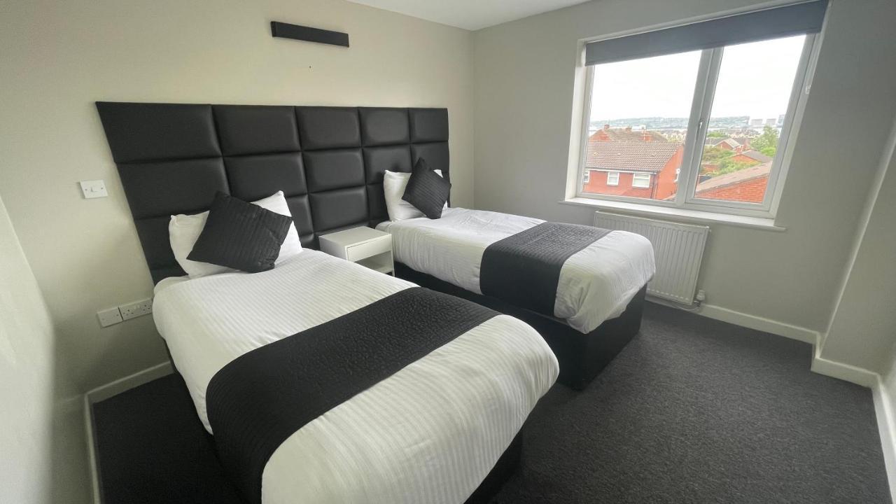 Mays - 102 Mill Street, Free Parking, 2 Minute Walk To Baltic Market And Centre - Sleep 1-10 Guests Liverpool