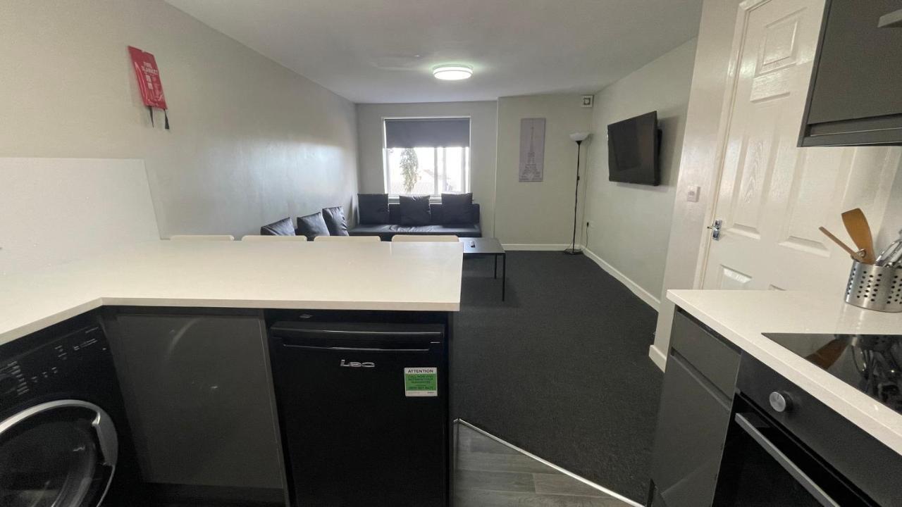 Mays - 102 Mill Street, Free Parking, 2 Minute Walk To Baltic Market And Centre - Sleep 1-10 Guests Апарт-отель Ливерпуль