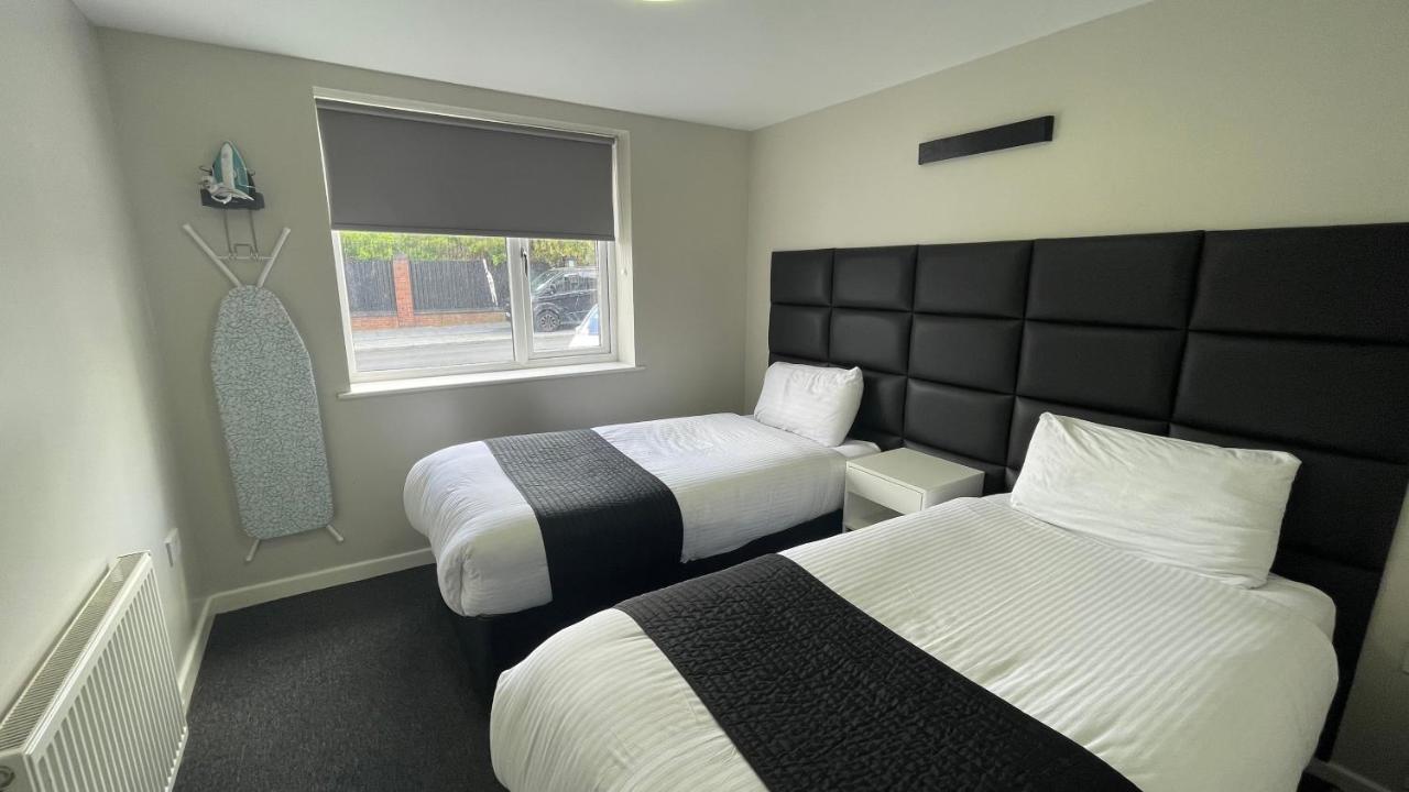 Mays Apartments: Centre Convenience With Free Parking Aparthotel 3*