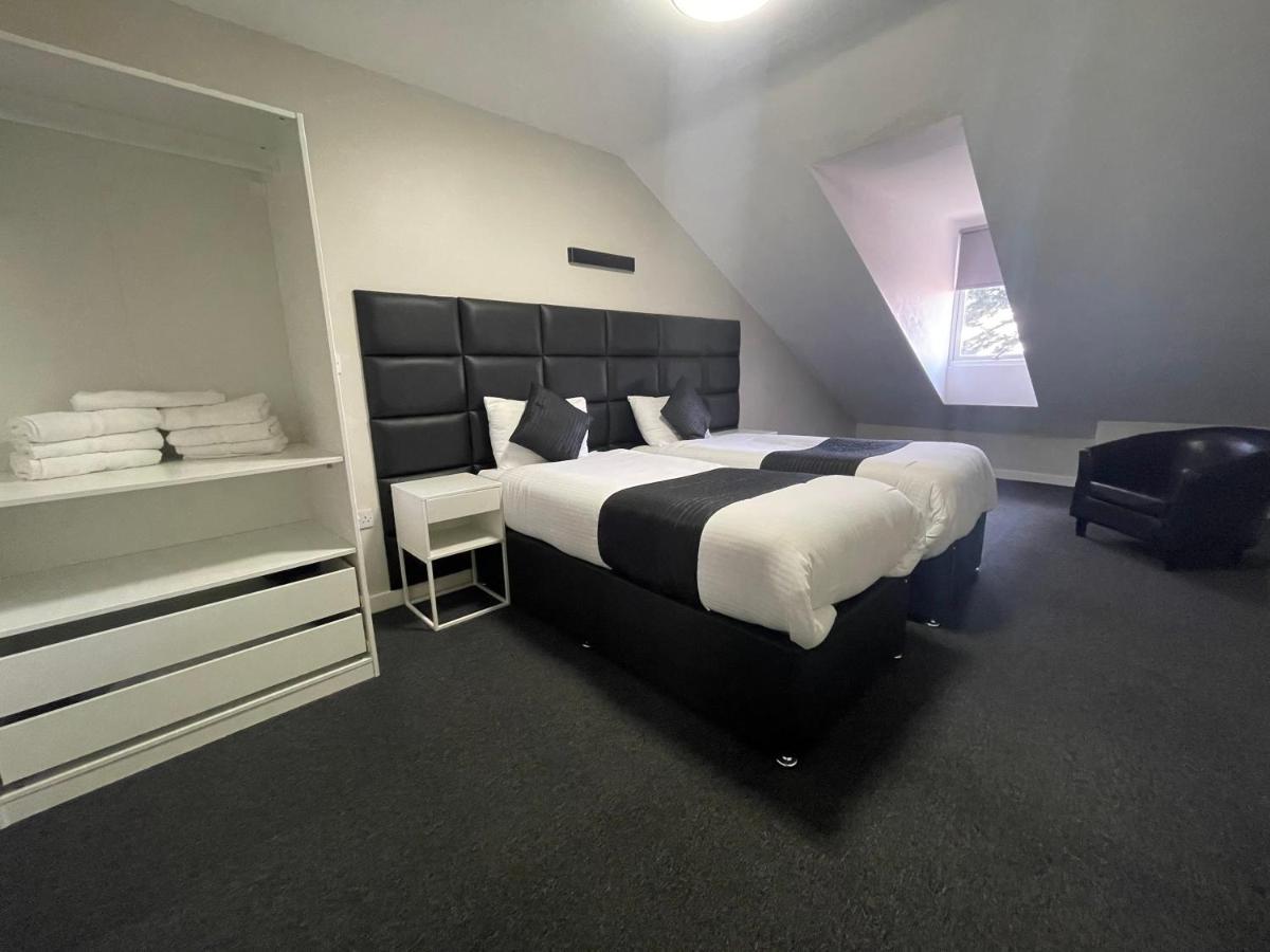 Апарт-отель Mays - 102 Mill Street, Free Parking, 2 Minute Walk To Baltic Market And Centre - Sleep 1-10 Guests 3*