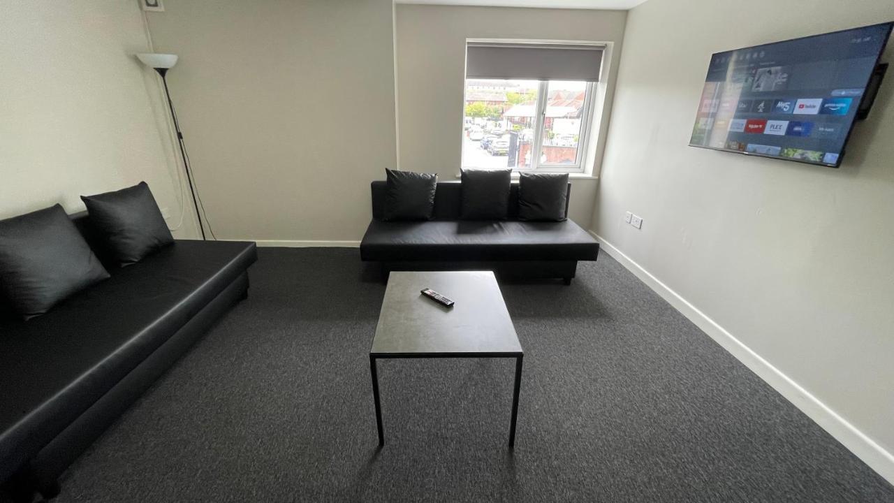 Mays Apartments: Centre Convenience With Free Parking Aparthotel 3*