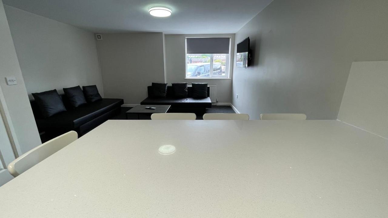 Mays Apartments: Centre Convenience With Free Parking 3* Liverpool