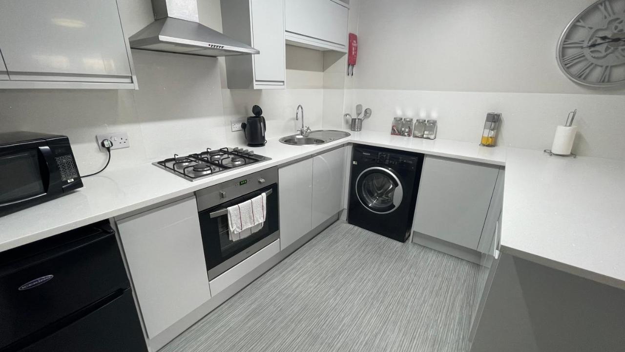 Mays - 102 Mill Street, Free Parking, 2 Minute Walk To Baltic Market And Centre - Sleep 1-10 Guests Apartahotel Liverpool