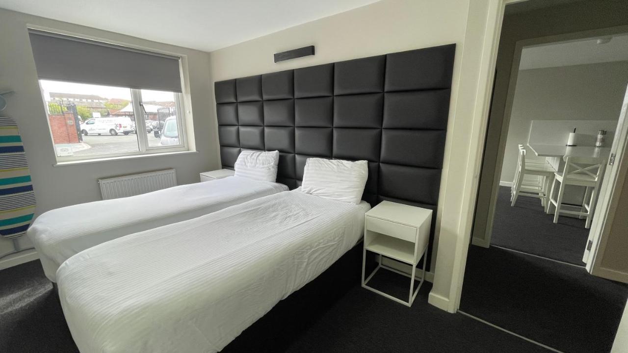 Mays - 102 Mill Street, Free Parking, 2 Minute Walk To Baltic Market And Centre - Sleep 1-10 Guests Apartahotel